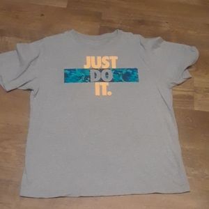 Men's Nike t-shirt